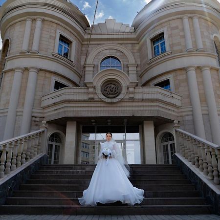 Royal Bv Ξενοδοχείο Ustʼ-Kamenogorsk Εξωτερικό φωτογραφία